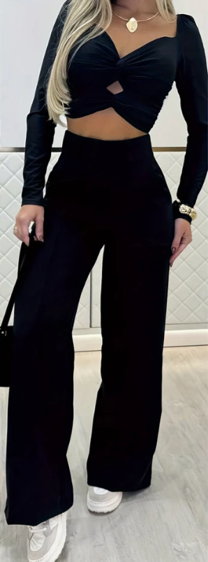 The Effortless Wide-Leg Trouser